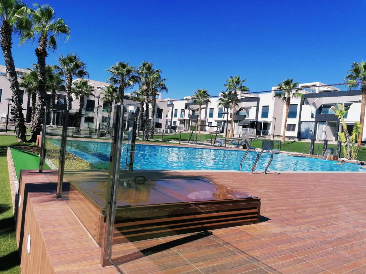 Bright Bungalow Oasis Beach La Zenia أوريويلا المظهر الخارجي الصورة