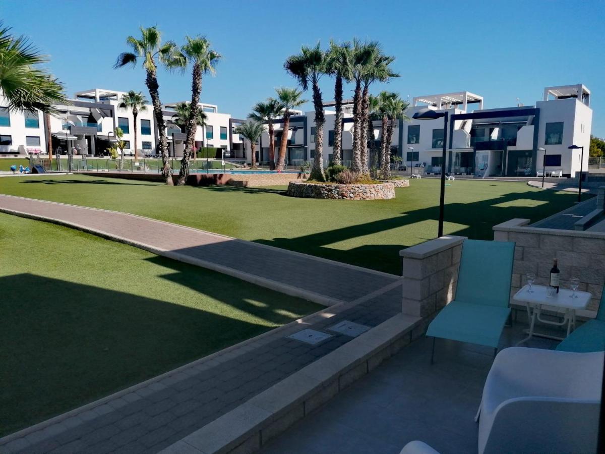Bright Bungalow Oasis Beach La Zenia أوريويلا المظهر الخارجي الصورة